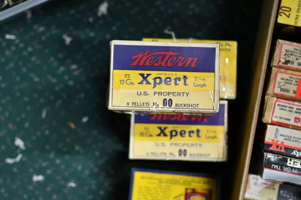 100 12 ga. rds. Vintage Western Expert 4 shot and US Property Buckshot